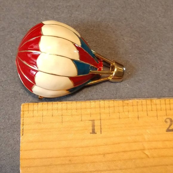 P.S. Co. 2000 Gold & Enamel Hot Air Balloon Brooch - Picture 2 of 5